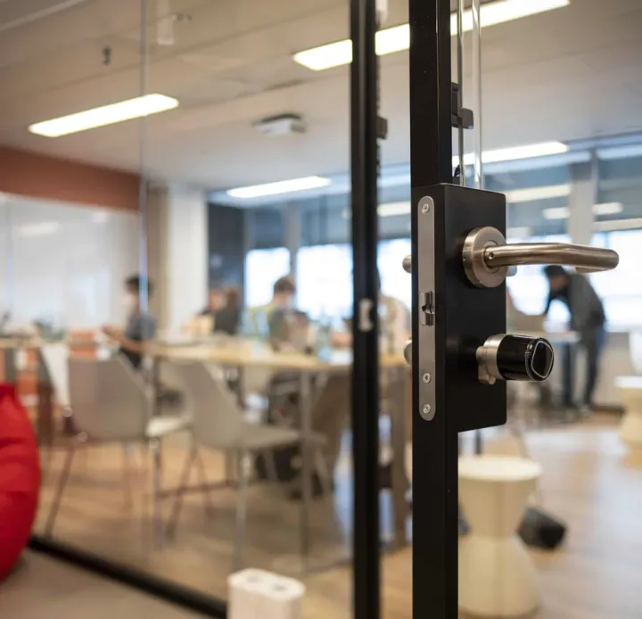 Commercial high-security lock and access control system